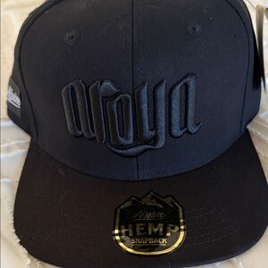 Black Snapback Cap
AROYA brand